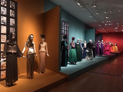 yves saint laurent exhibit paris.